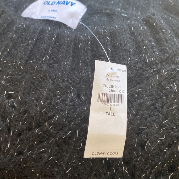 NWT Old Navy Ruffle-Trim Metallic Pointelle-Knit
Sweater - Picture 6 of 6